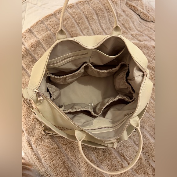 Mina Baie Emmy Full in CREMA - Picture 5 of 8